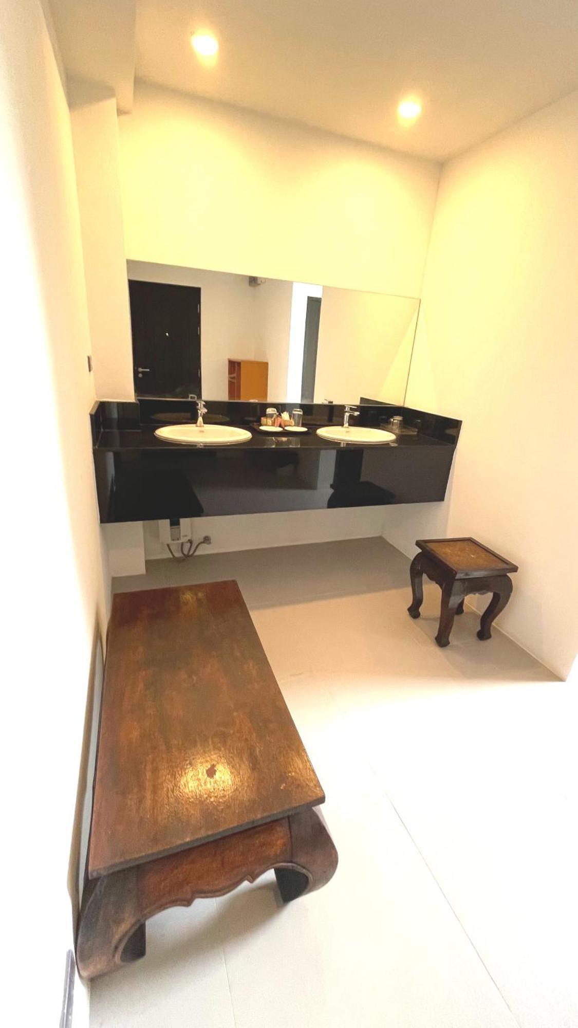 Rockstar Beach Apartments Strand Bang Rak Exterior foto