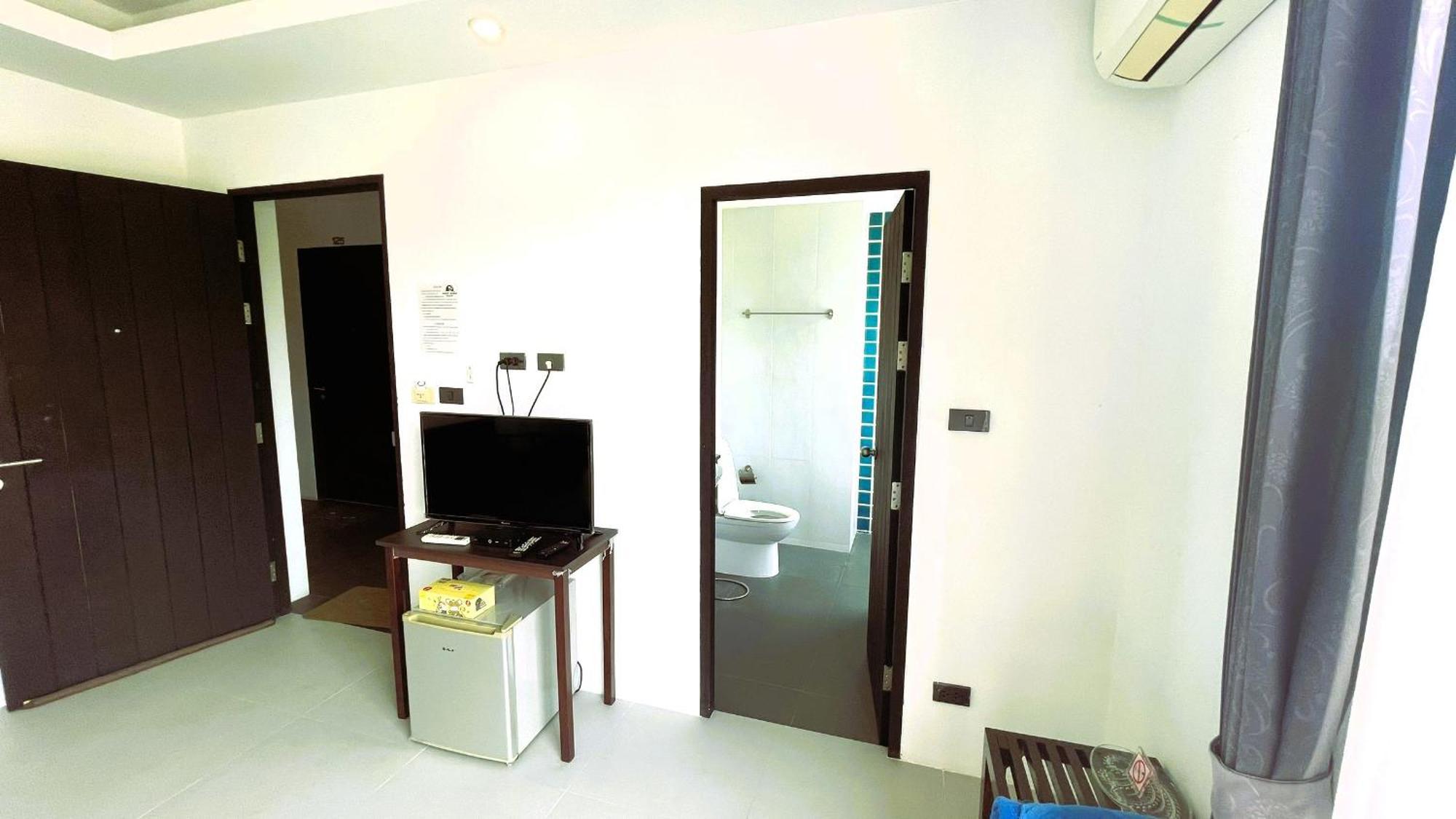 Rockstar Beach Apartments Strand Bang Rak Exterior foto