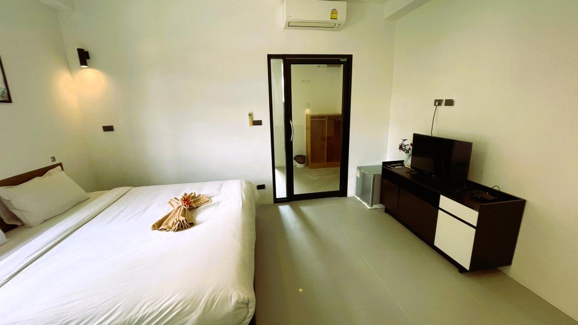 Rockstar Beach Apartments Strand Bang Rak Exterior foto